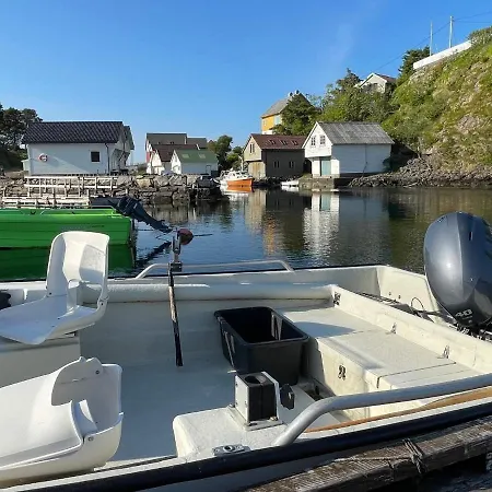 Hellesoy Holiday home Bovagen