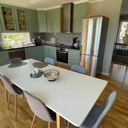 Hellesoy Holiday home Bovagen