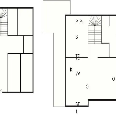 8 Person In Hellesoy-by Traum Bovagen