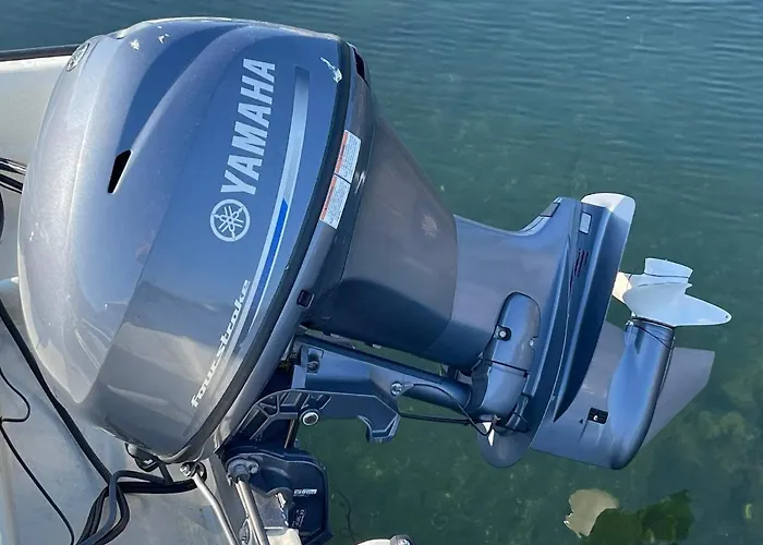 8 Person In Hellesoy-by Traum *