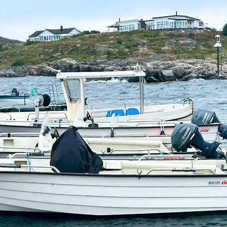 Дом отдыха 8 Person In Hellesoy-by Traum